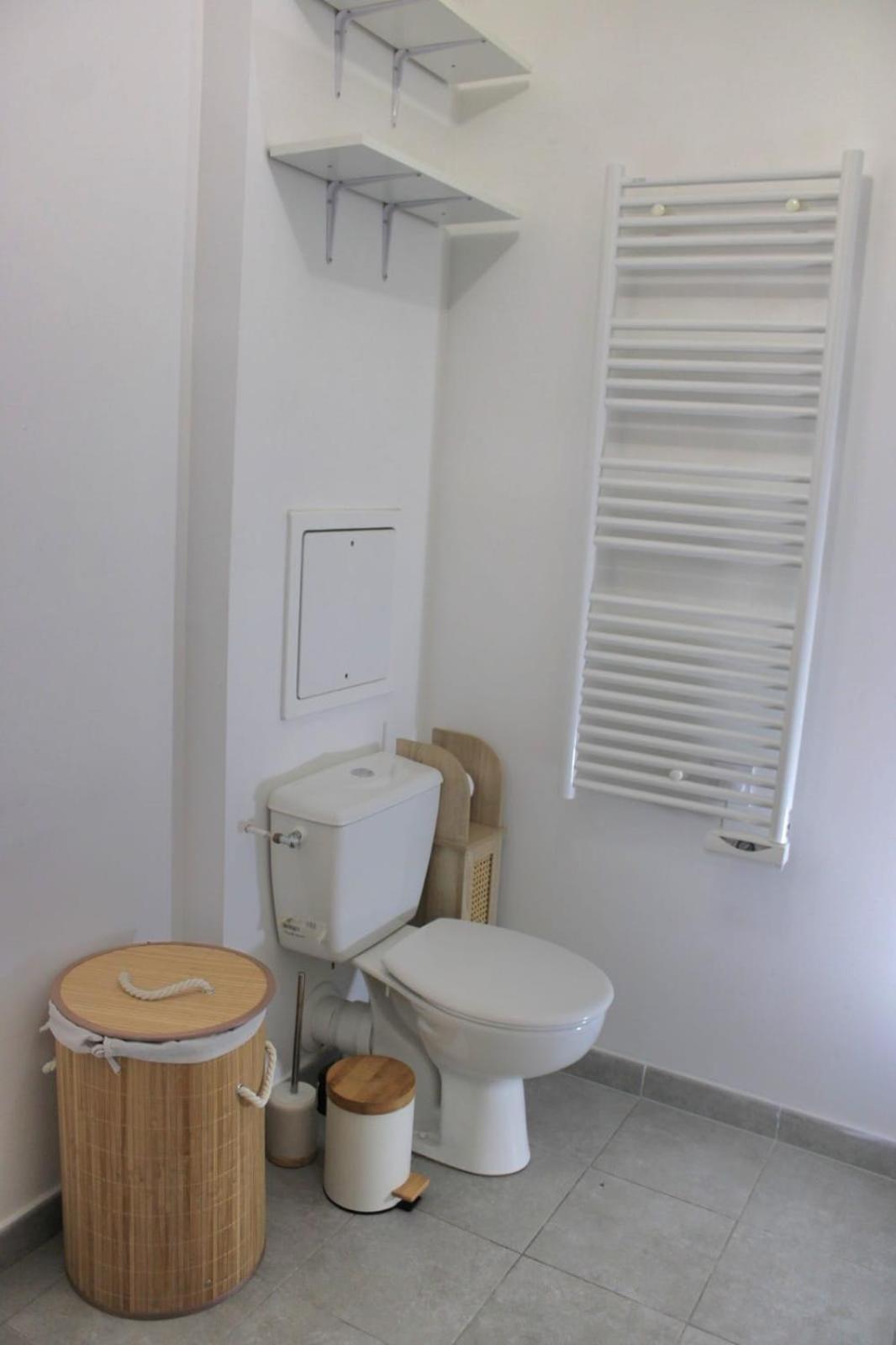 Appartement Elegant Et Lumineux โรแมงวิลล์ ภายนอก รูปภาพ