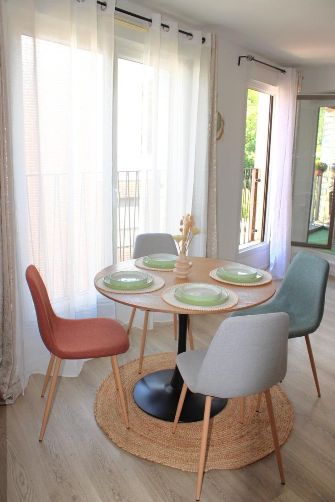 Appartement Elegant Et Lumineux โรแมงวิลล์ ภายนอก รูปภาพ