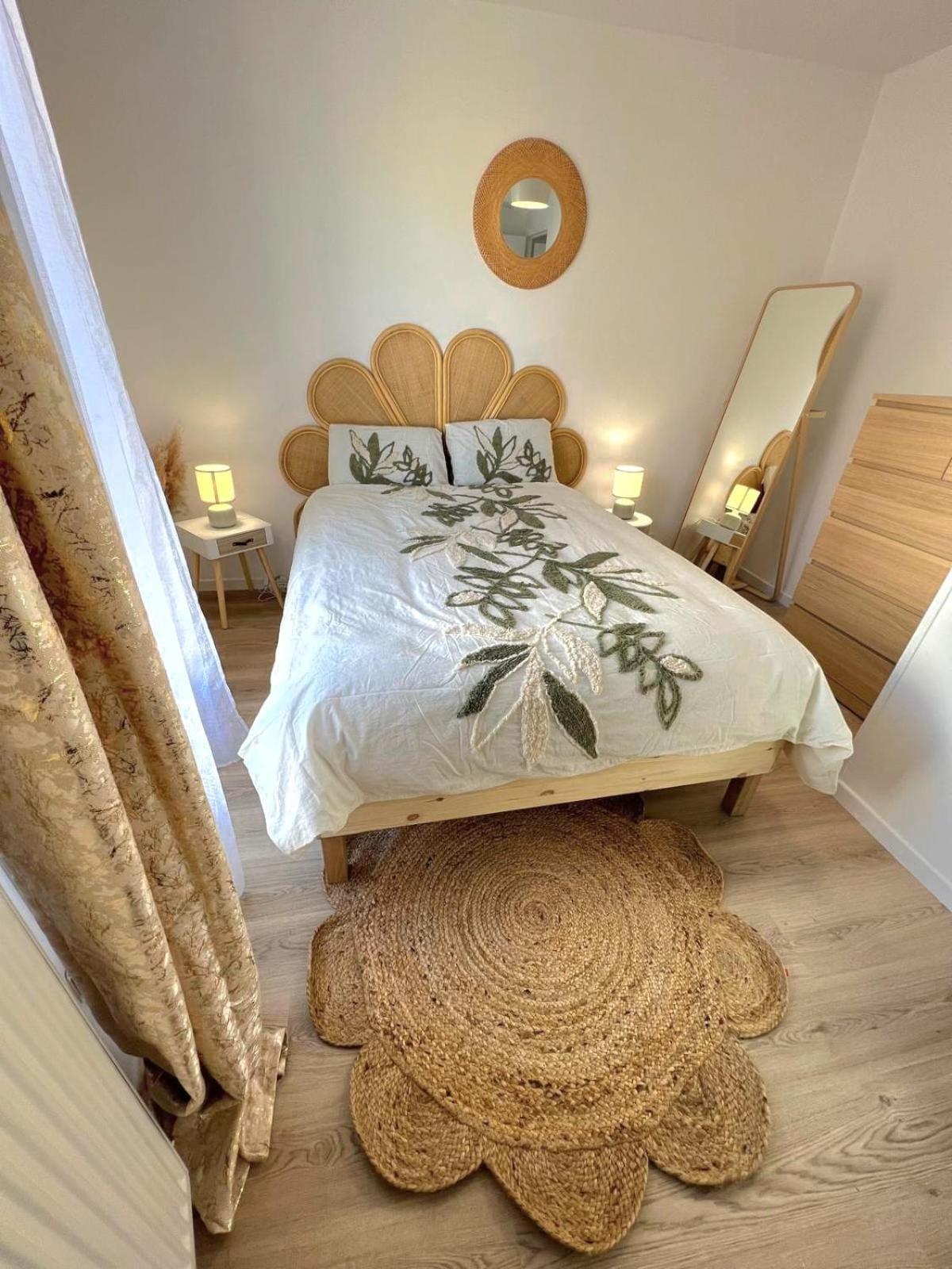 Appartement Elegant Et Lumineux โรแมงวิลล์ ภายนอก รูปภาพ
